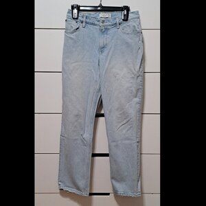 Abercrombie & Fitch‎ Curve Love The 90's Straight Low Rise Light Wash 6S
